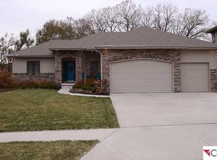 1712 S 211th St, Elkhorn, NE 68022