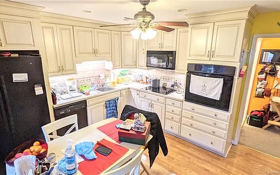2nd image of 5300 Five Knolls Dr