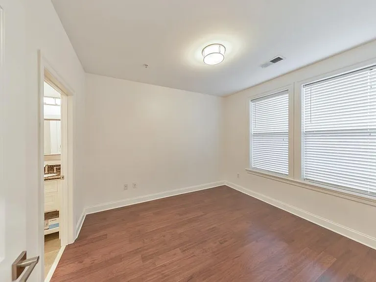 901 Abernathy Rd #1190 — Photo 30