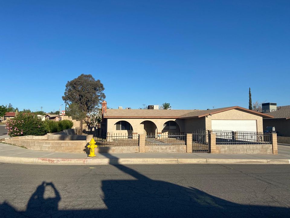 1st image of 920 Mescal Dr