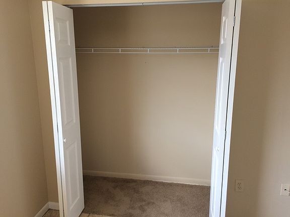 3rd image of 451 NE 136th St APT 208