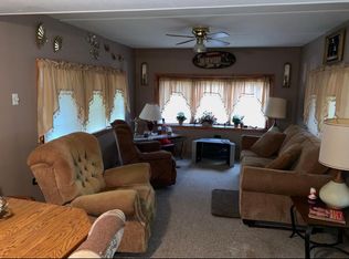 3937 Court St, Zephyrhills, FL 33541