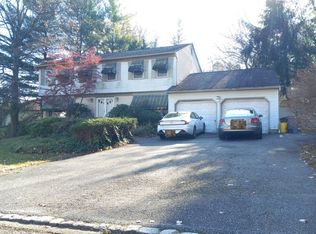 1 Deer Run Ct, East Brunswick, NJ 08816