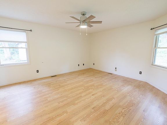 5th image of 2590 W Double Downs Ct
