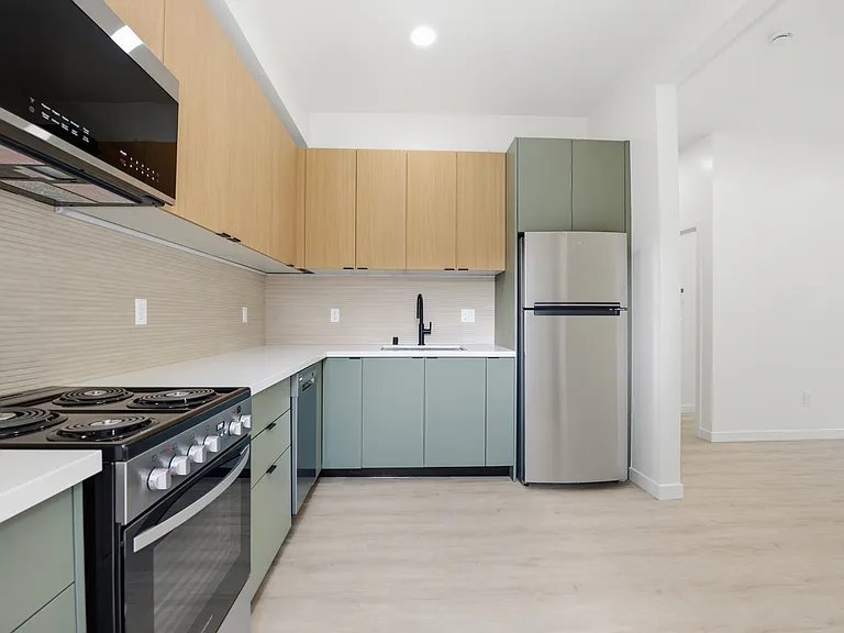 4553 North Ave #2 — Photo 1