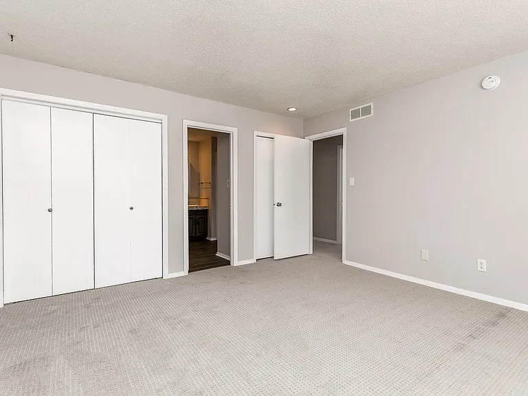 130 Harbet Ave NW — Photo 16