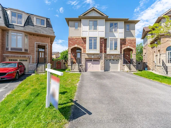 45 Horton St, Ajax, ON L1Z 1E3