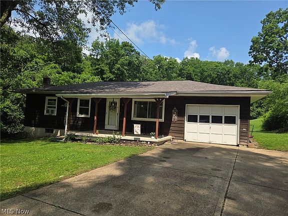 2nd image of 3036 Meadow Rd