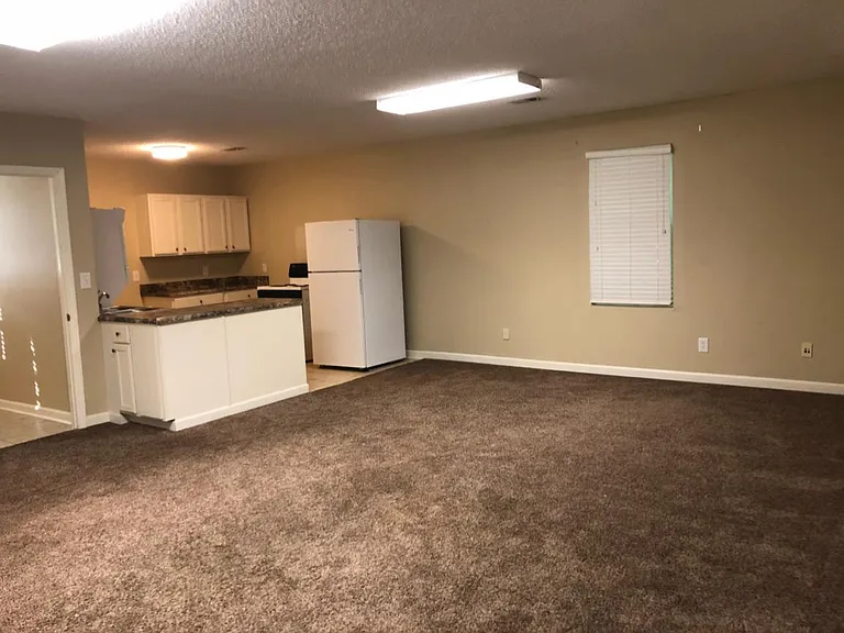 118 Burns Rd — Photo 3