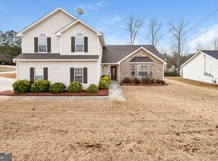 200 Teak Ln, Fairburn, GA 30213