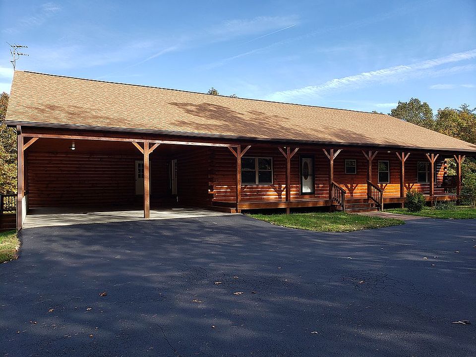 1st image of 120 Quail Hollow Dr