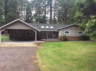 816 Davis Place Rd, Mount Shasta, CA 96067