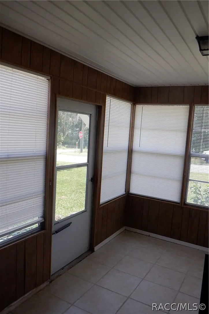 2 bed, 1121 sqft, $1,300 — Photo 3
