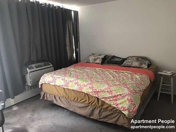 5th image of 1516 Hinman Ave APT 604