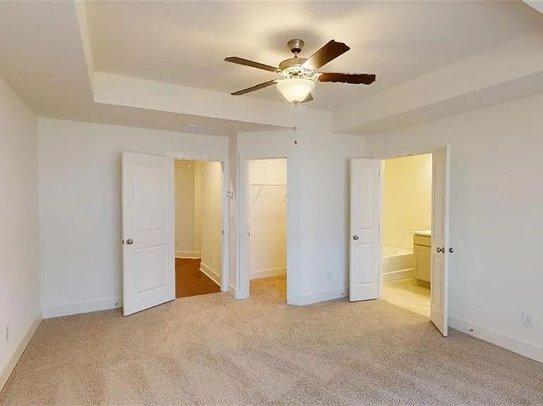 6414 Shalks Crossing Dr — Photo 17