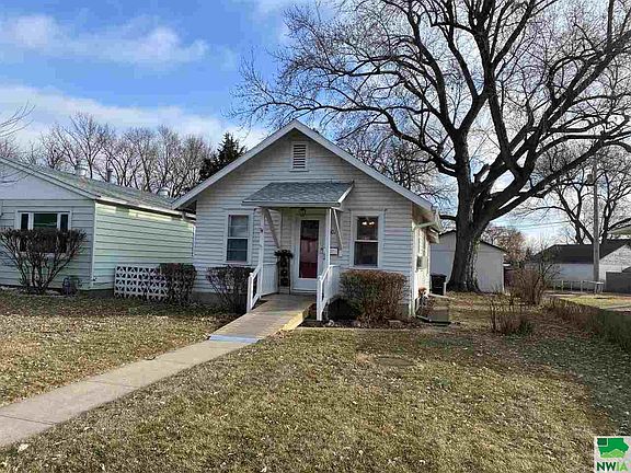 2nd image of 4022 Van Buren St