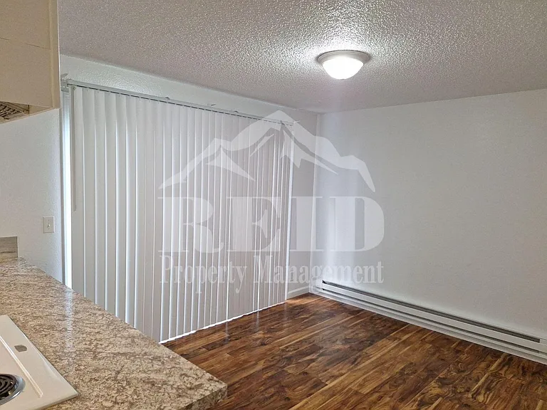 5300 Alameda St SW — Photo 14