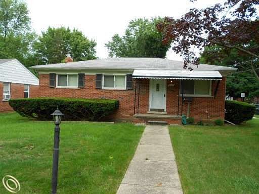 2nd image of 445 Harrington St