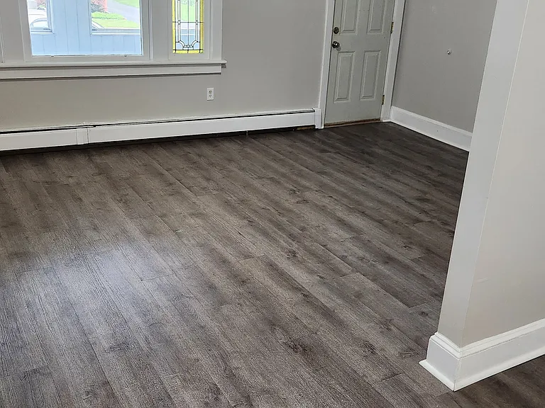 370 Winola Ave #1 — Photo 4