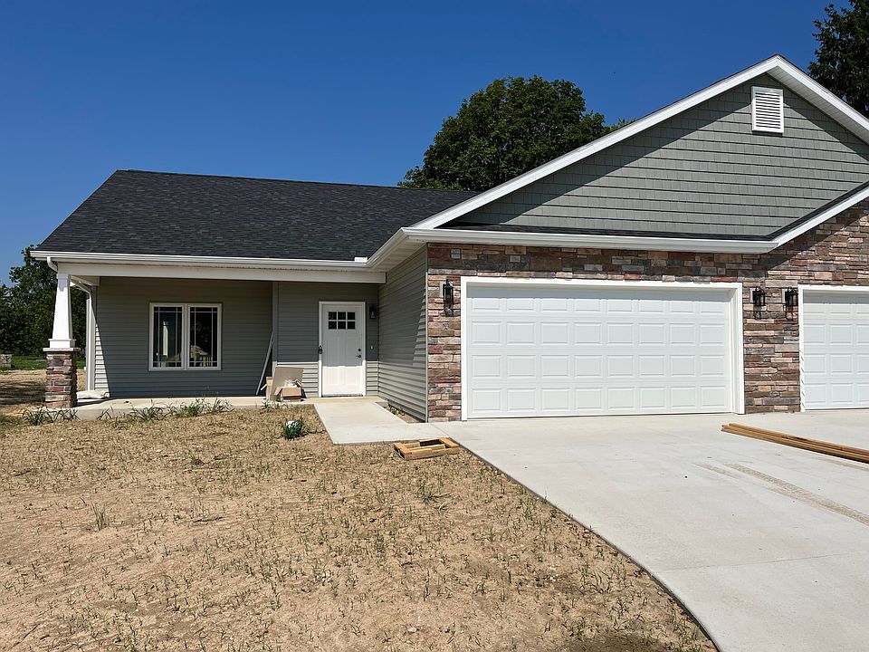 1st image of 127 Lexington Pointe Dr