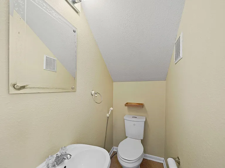 2230 Naomi St — Photo 8