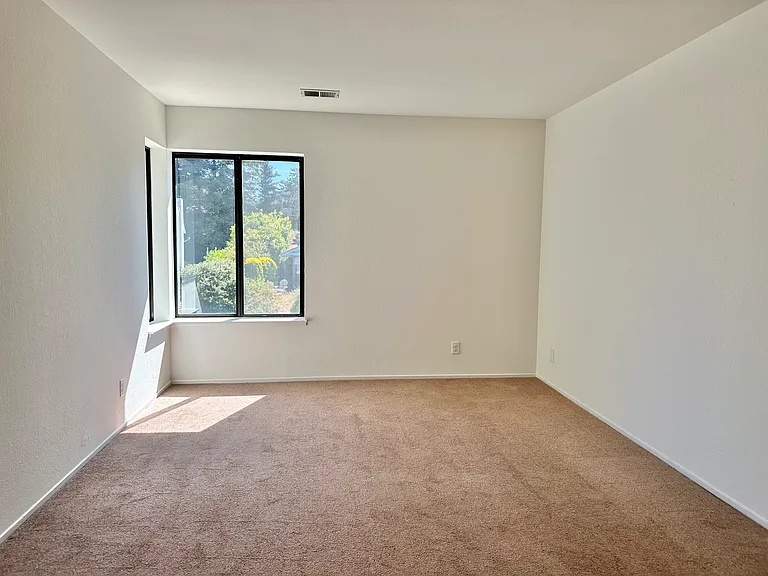 768 Rose Dr — Photo 38