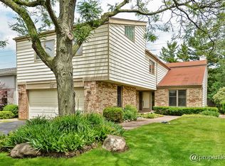 1695 McCraren Rd, Highland Park, IL 60035
