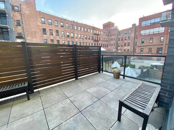 25 Bruckner Boulevard image 1 of 26