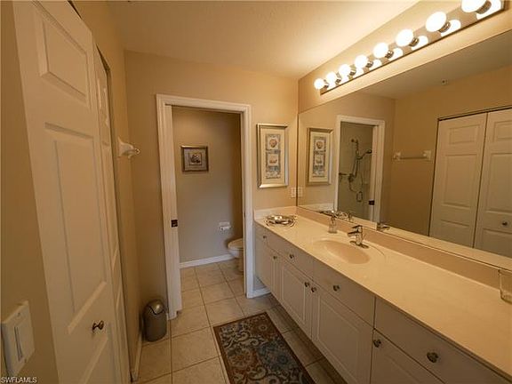 5th image of 3479 Lake Shore Dr APT 214