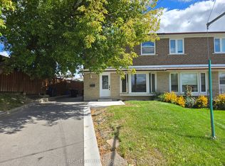 13 Faulkner Cres, Toronto, ON M9M2B9