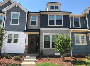 1704 Shady Oaks Dr, Wendell, NC 27591