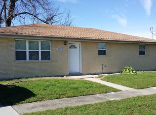 2908 Volpe Dr, Chalmette, LA 70043