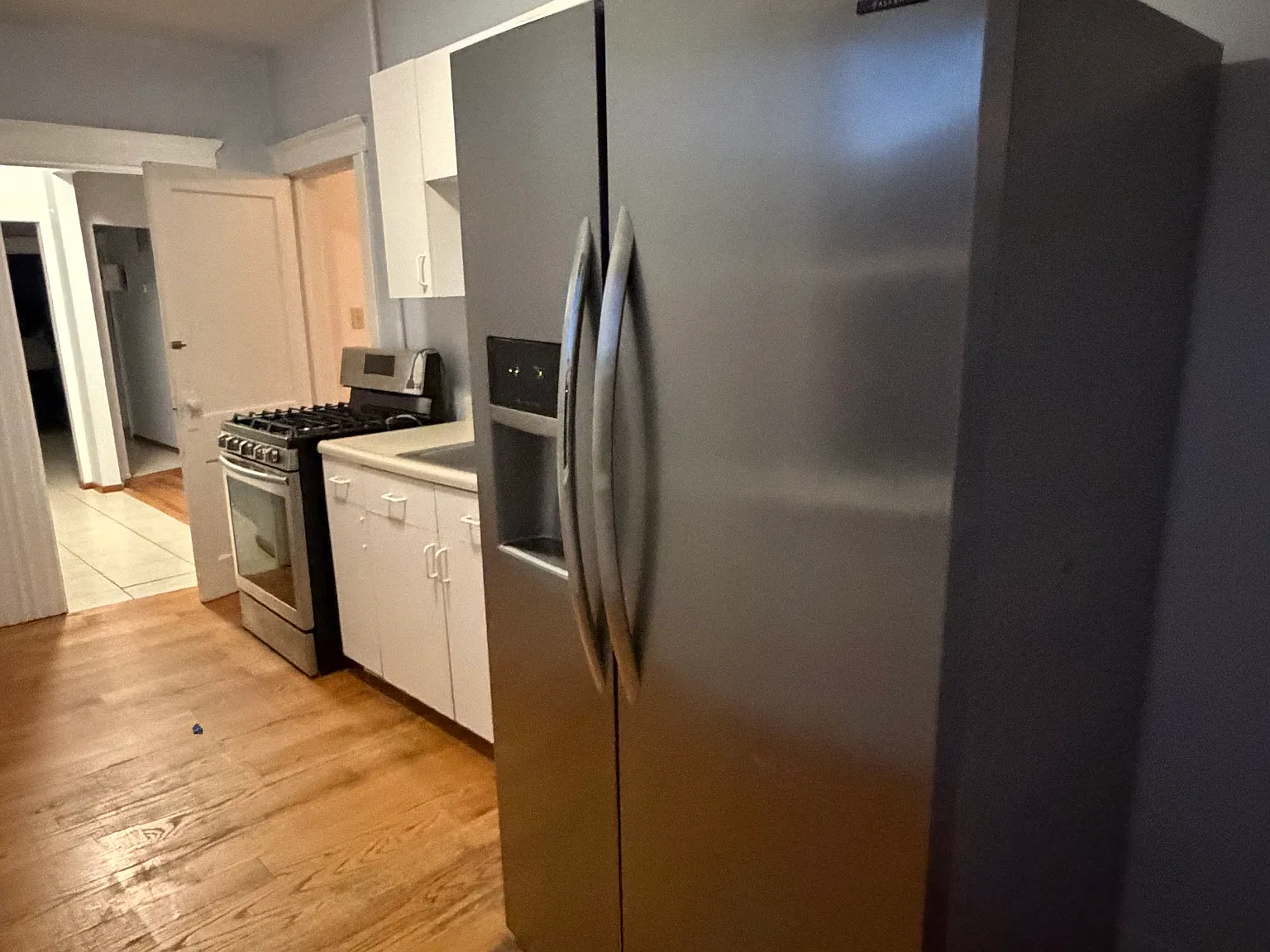 3 bed, 1200 sqft, $2,800 — Photo 3