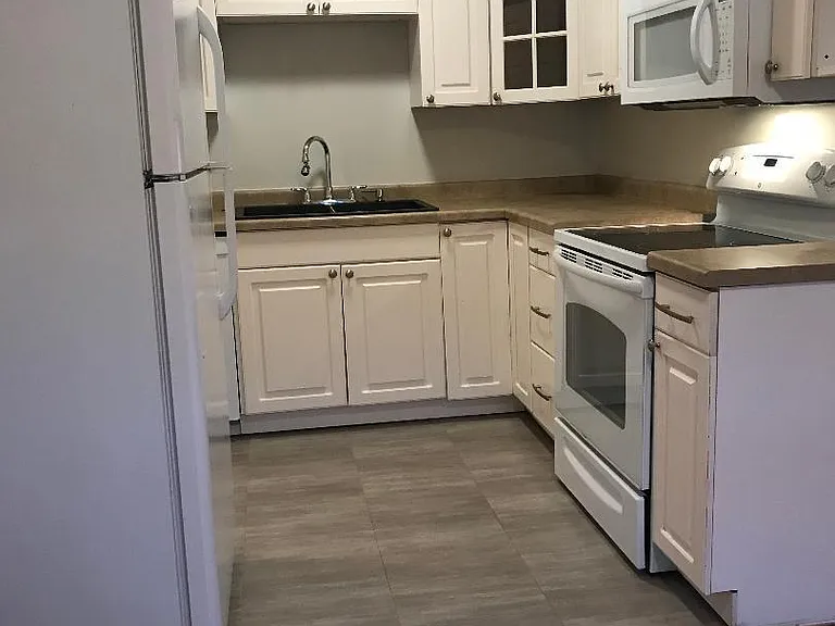 5547 Garfield Ave — Photo 8