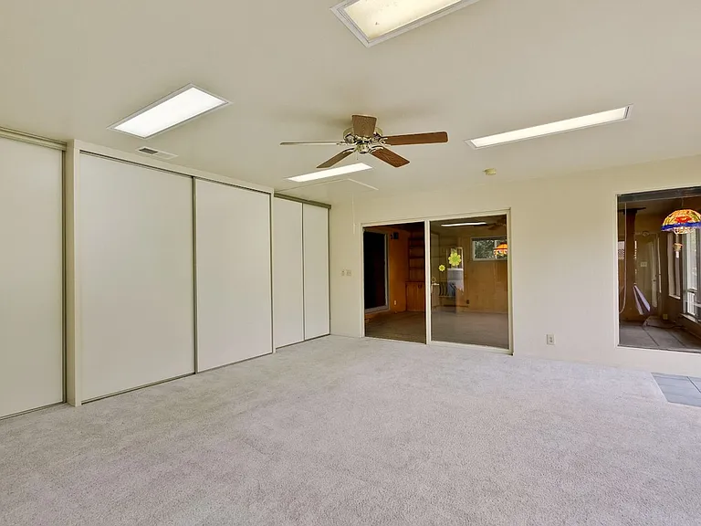 160 Kit Carson Ct — Photo 18