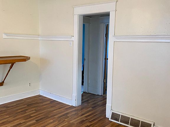 5th image of 713 S 28th St