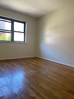 1st image of 1435 E 86th St Floor 1