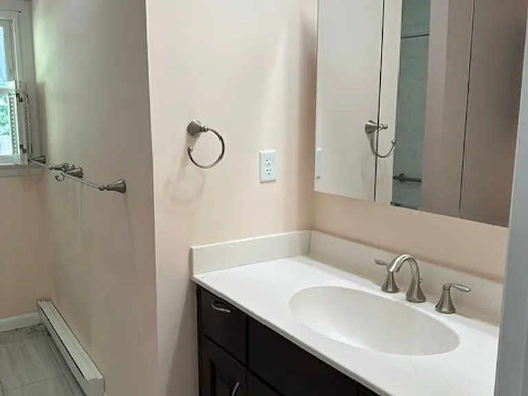 307 Evergreen St — Photo 14