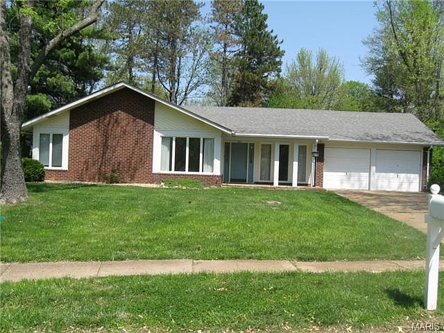 1st image of 12 Silvercreek Ln