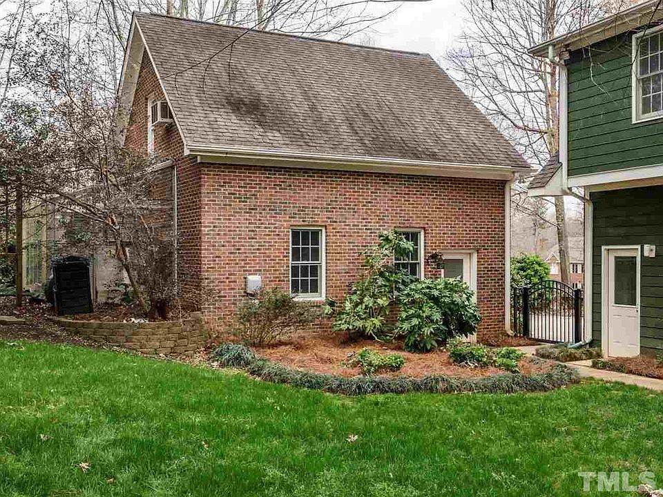 2nd image of 5520 Pine Dr
