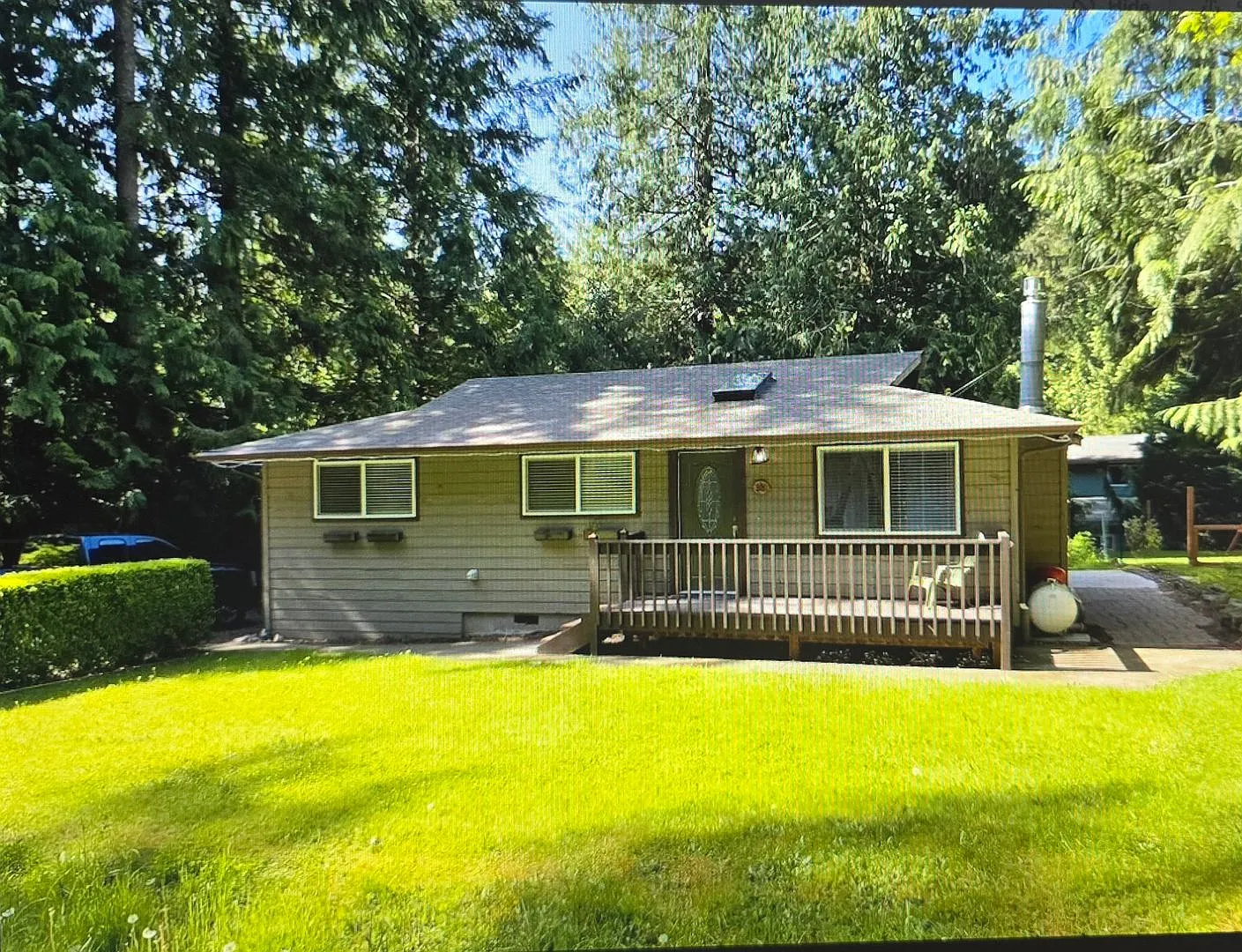 Charming Sudden Valley home with large flat driveway — Photo 1