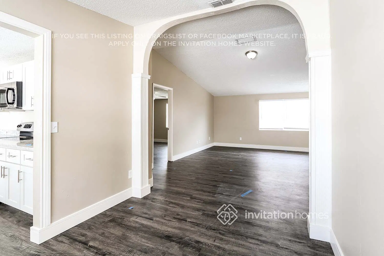 8205 Olivewood Pl Tampa, FL 33615 — Photo 4