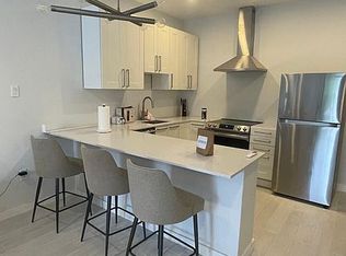 703 Calle Mayol APT 202, Santurce, PR 00909
