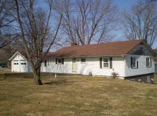 10 Ems W25 Ln, North Webster, IN 46555