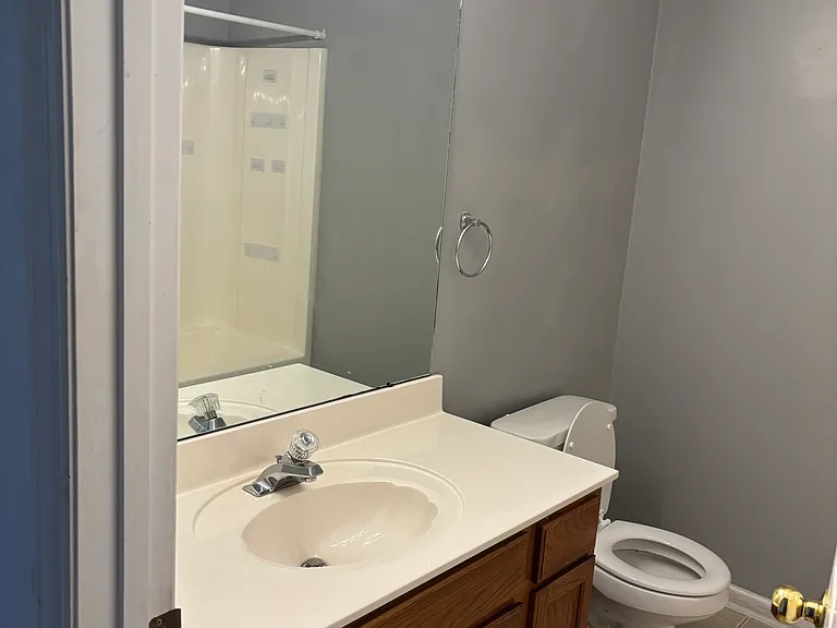 110 Meadowglade Ln — Photo 8
