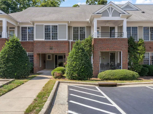 524 Aberdeen Dr APT 204, Chapel Hill, NC 27516