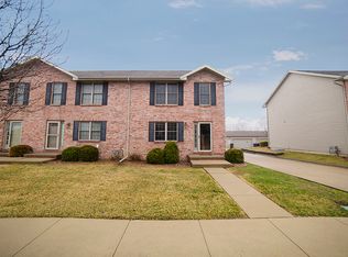 1708 Glenbridge Rd, Bloomington, IL 61704