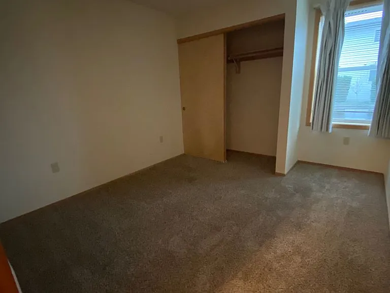 Christopher Crest Apartments — Photo 11