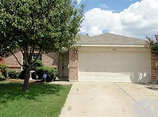 11145 Boulder Ridge Dr, Fort Worth, TX 76140