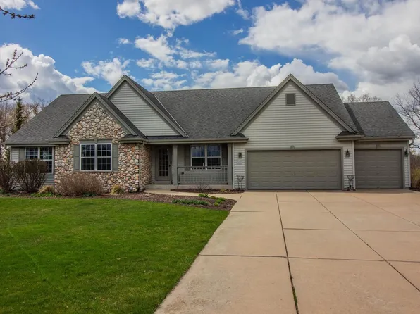 W182S9235 Parker DRIVE, Muskego, WI 53150